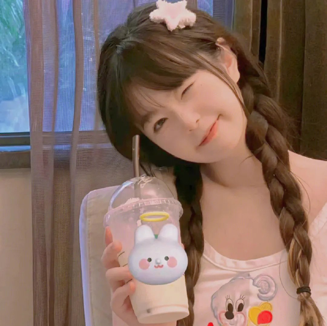 鲜花盛开的村庄